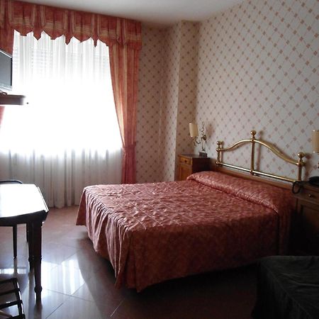 Hotel Continental Турин Экстерьер фото