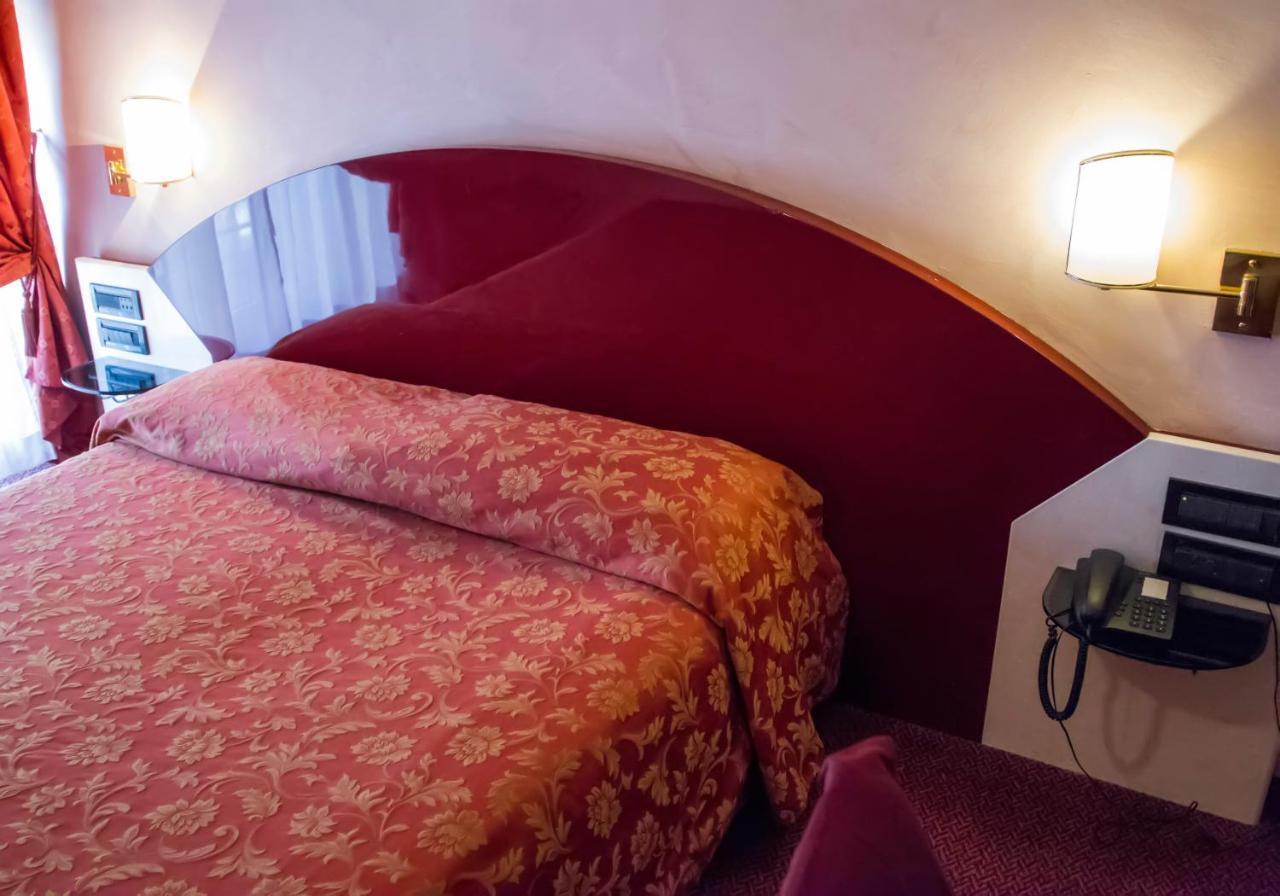 Hotel Continental Турин Экстерьер фото