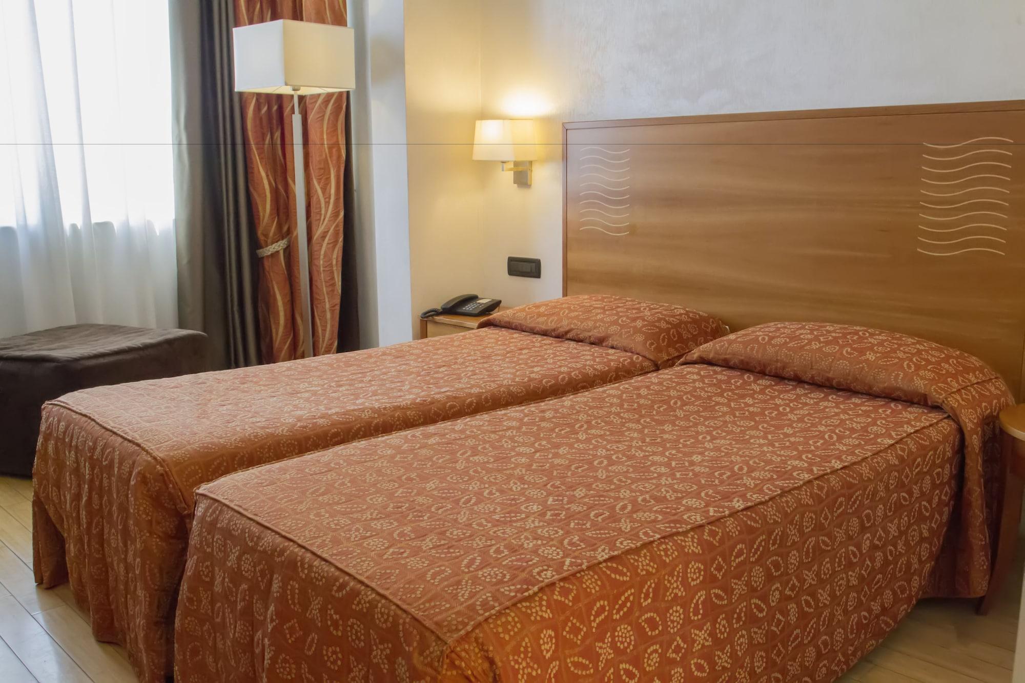 Hotel Continental Турин Экстерьер фото