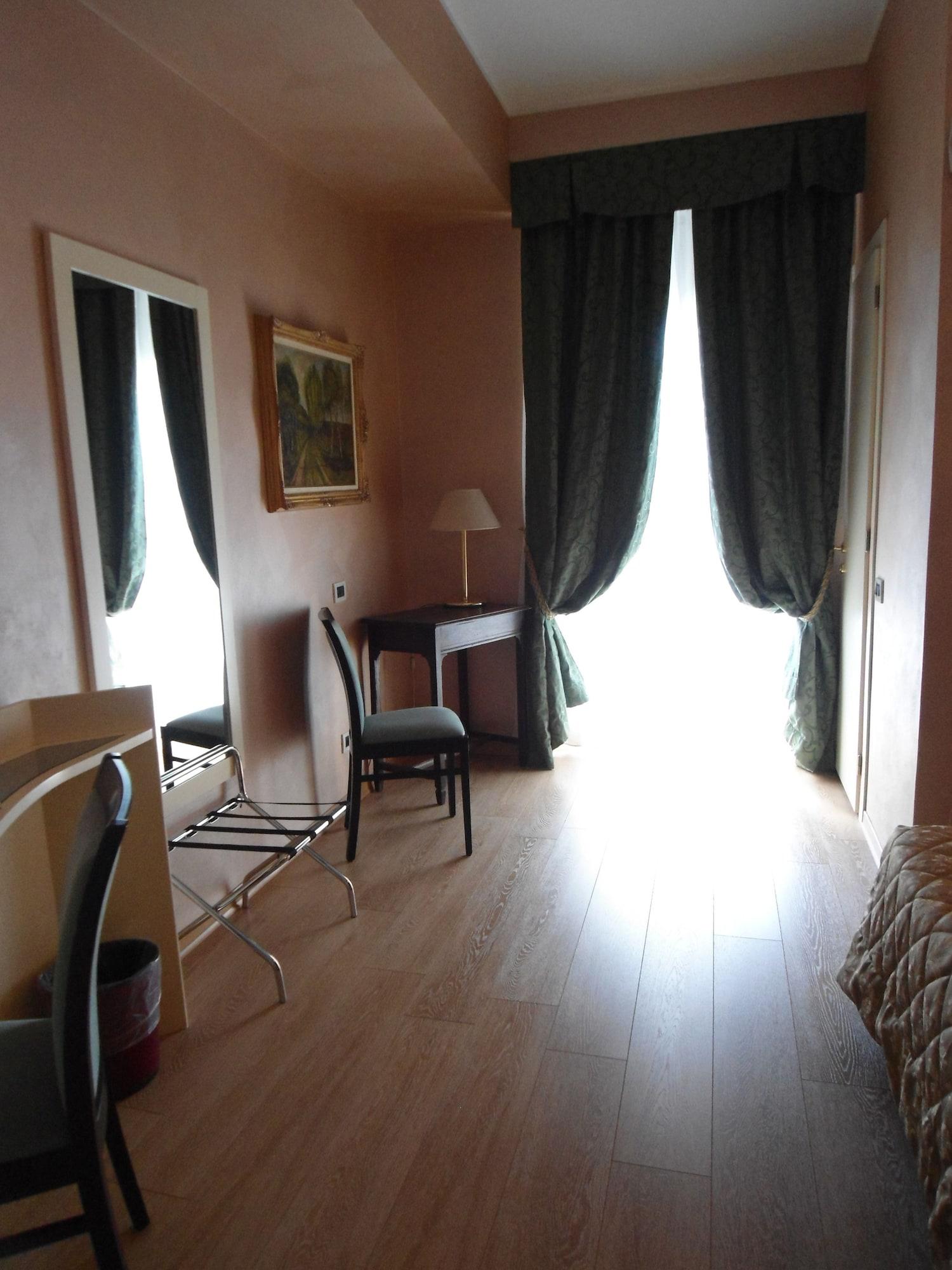 Hotel Continental Турин Экстерьер фото