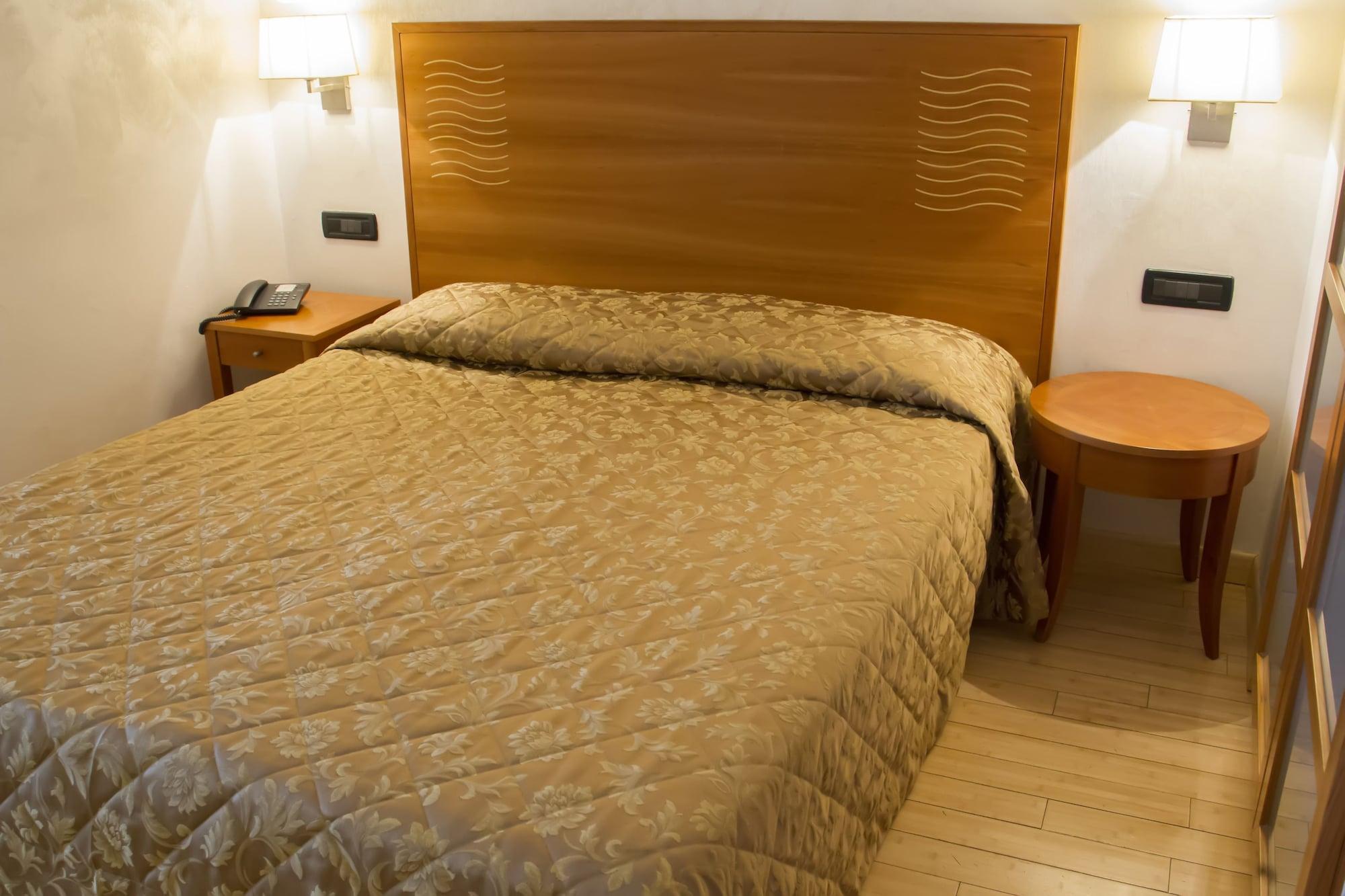 Hotel Continental Турин Экстерьер фото