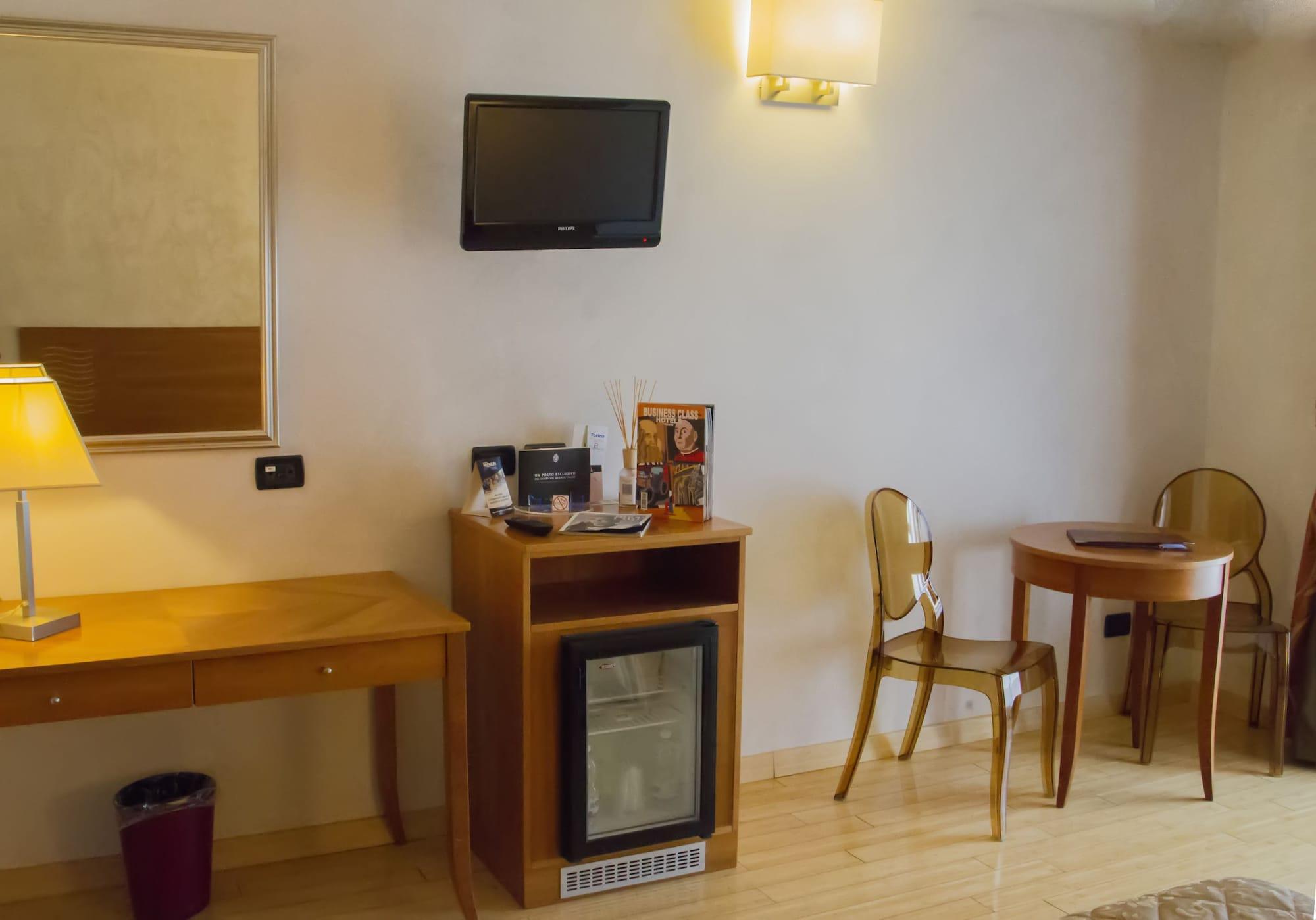 Hotel Continental Турин Экстерьер фото