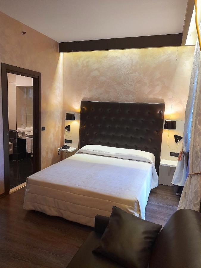 Hotel Continental Турин Экстерьер фото