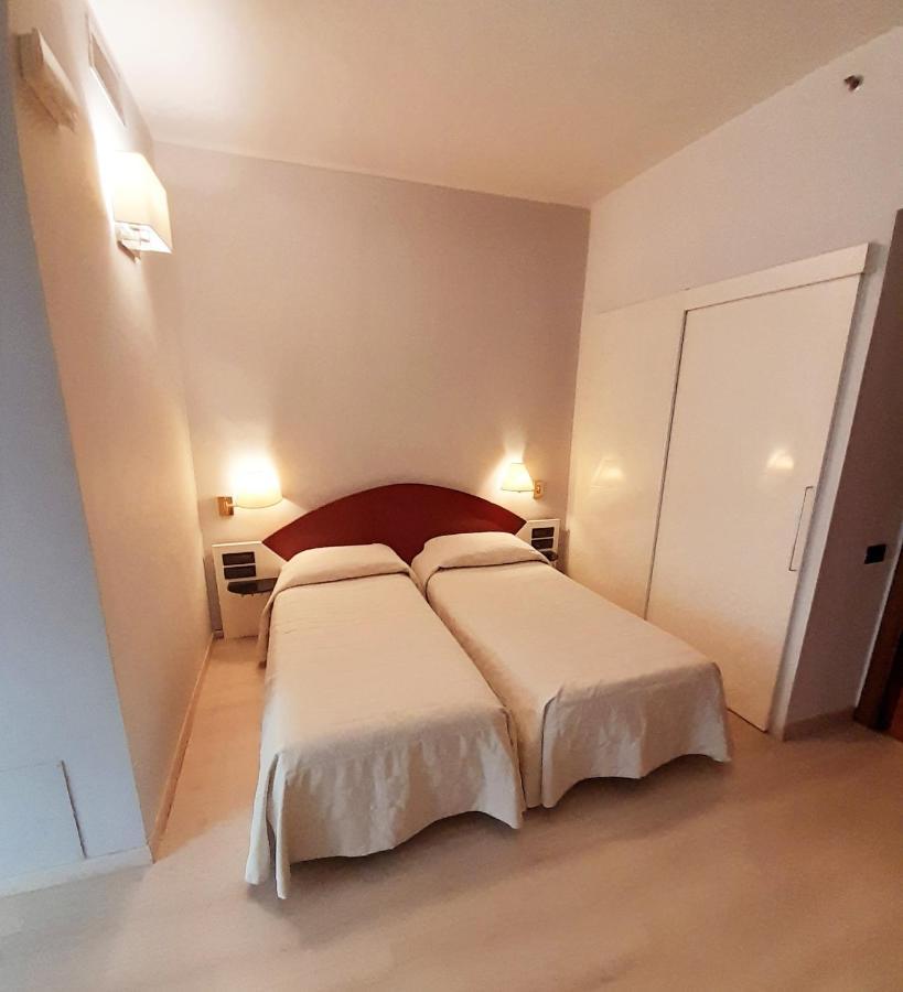 Hotel Continental Турин Экстерьер фото