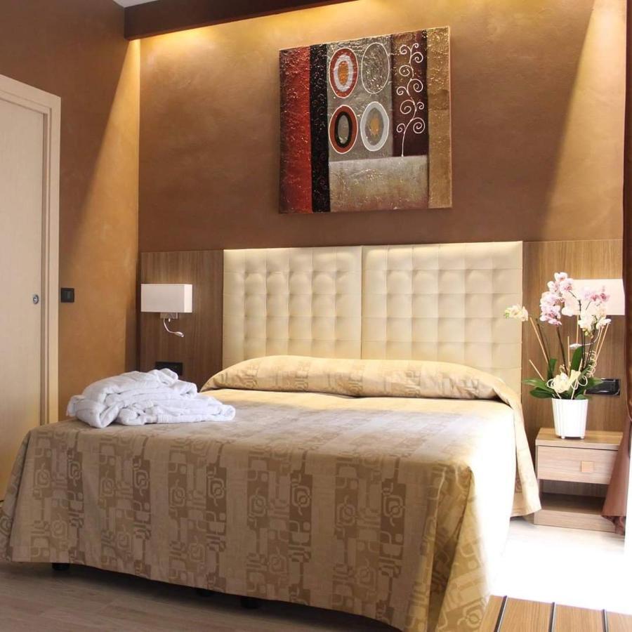 Hotel Continental Турин Экстерьер фото