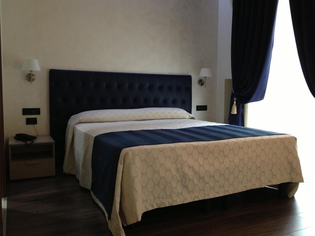 Hotel Continental Турин Экстерьер фото