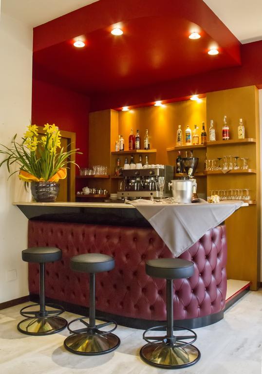 Hotel Continental Турин Экстерьер фото